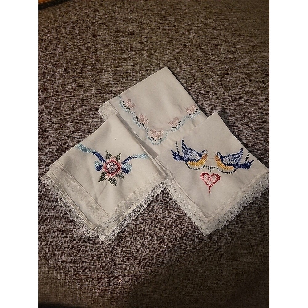 3 Vtg Embroidered Hankerchiefs Flower Bird Heart Lace White